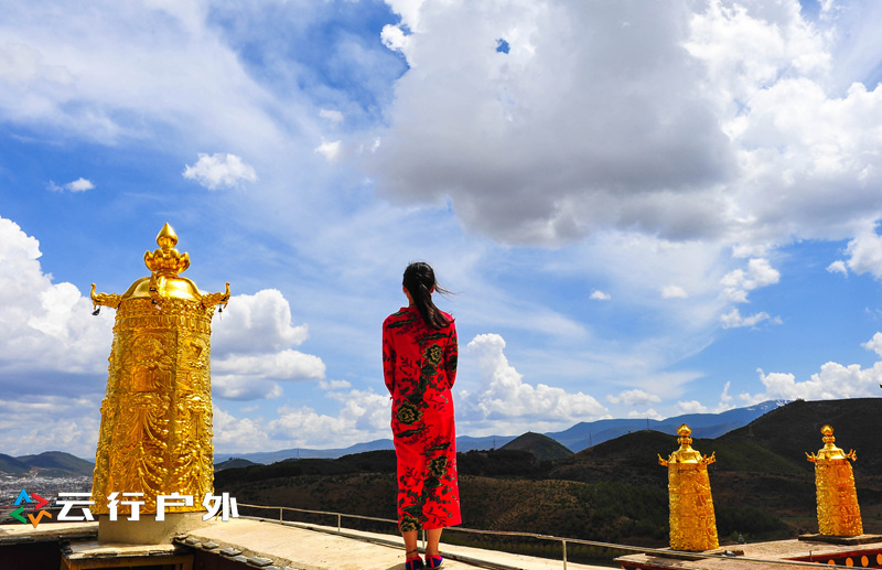 噶丹·松赞林寺—香格里拉旅游标志性景点