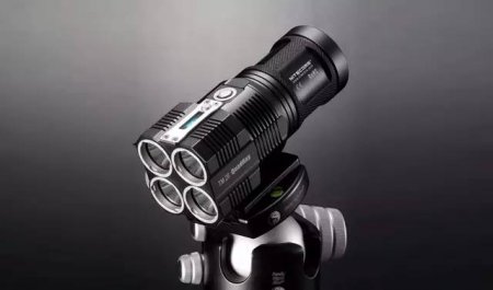 有屏幕的手电筒 亮度堪比车大灯|能够| 屏幕