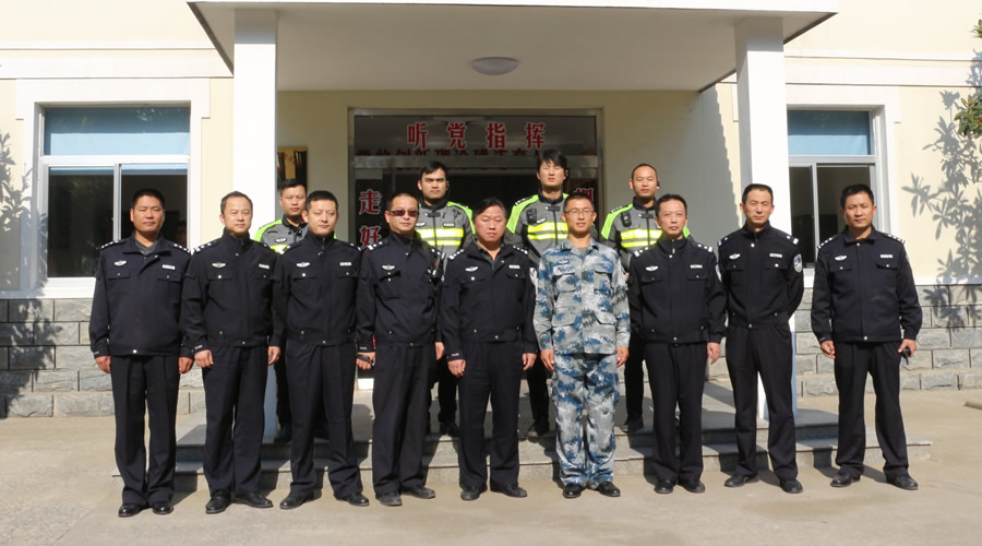 利剑出鞘 所向披靡--徐州市交警蓝剑突击队