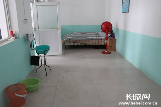 　　李清榜在任城镇东县南村的“家”。长城网 贺宏伟 摄