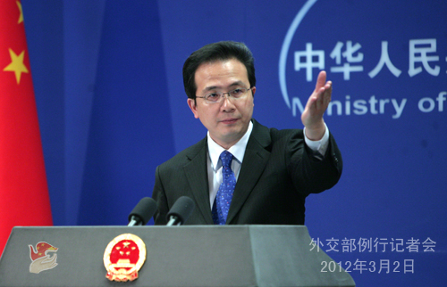 外交部发言人洪磊主持例行记者会