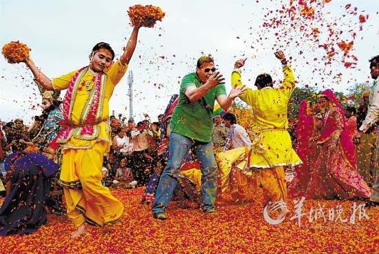 印度洒红节越色越快乐