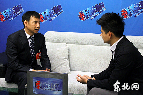 省党代会代表、桦南林业局局长侯绪珉接受记者采访。东北网记者 孙晓锐摄