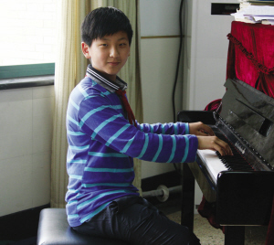 钢琴十级 小提琴十级六年级男生邵润泽是怎么做到的?