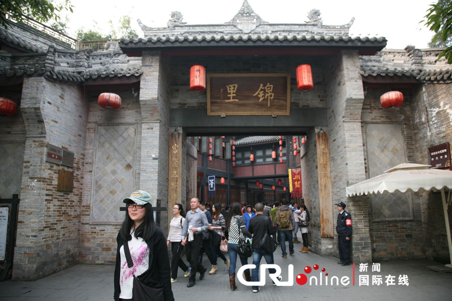 锦里是成都最著名的旅游景点之一 (摄影:王智)