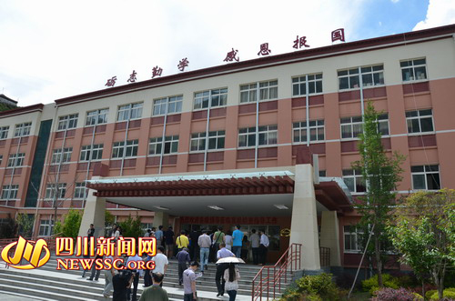 网媒记者走进理县 图3