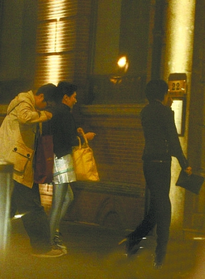 贾静雯被拍到与同性友人交往甚密