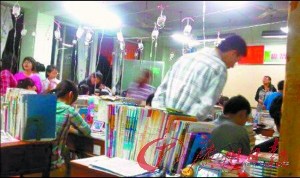 “打吊瓶”备考的“壮观”场景。供图:楚天金报