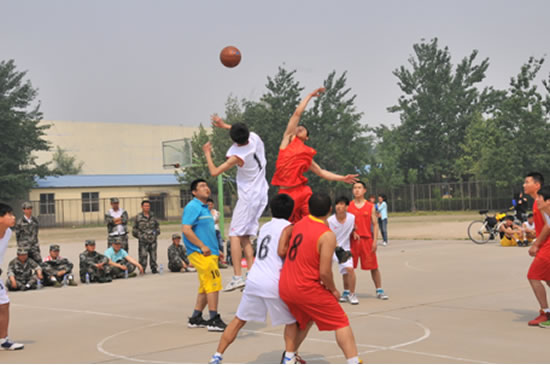 威县:开展河套杯青年迎五四篮球比赛