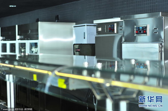 　　2012年6月1日，北京，央视新址大楼内部小食堂细节。