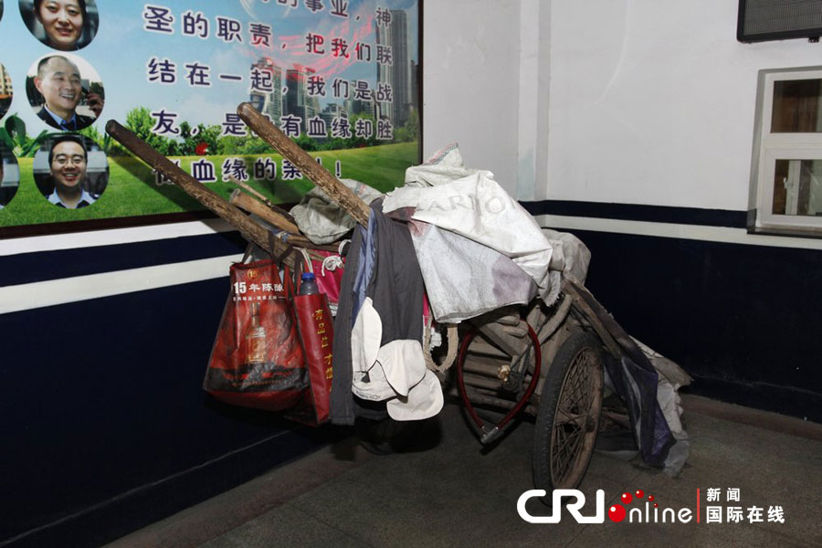 犯罪嫌疑人的架子车。 图片来源：cfp