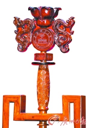 华工权杖。 记者 苏俊杰 庄小龙 摄