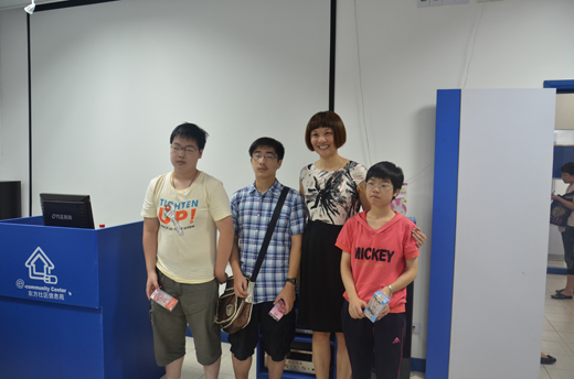 东方社区信息苑小东门苑举办低碳环保电子小报