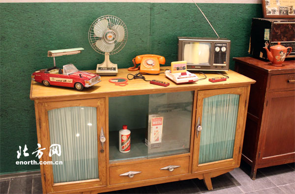 80后主题记忆展开幕 用眼睛带动心灵回到童年