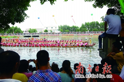 过去，望牛墩等水乡镇曾是东莞最富庶的鱼米之乡，如今，望牛墩全力追求经济和文化的长足进步。苏仕日 摄