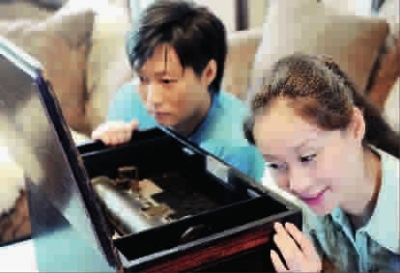 ■夫妇俩兴趣爱好相近，恋爱十载终成眷属