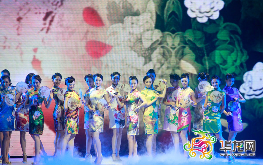 为<em>重庆</em>美女正名 19岁<em>学生妹</em>揽获<em>重庆</em>小姐桂冠