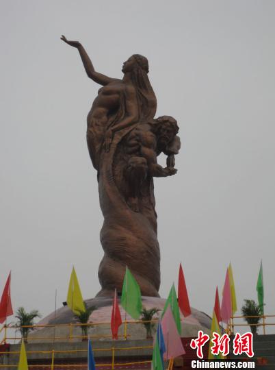 兰州华夏人文始祖园伏羲女娲主题雕塑揭幕