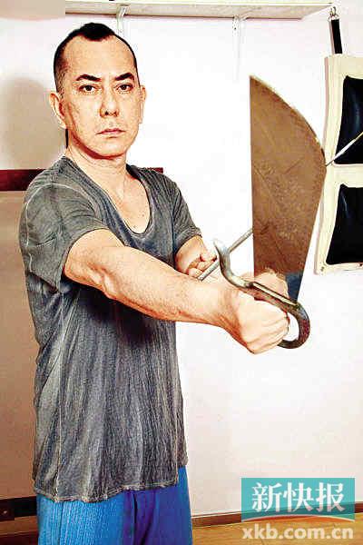 董洁潘粤明被爆已离婚 黄秋生罗志祥骂战升级