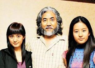 杨幂曝小时候合照为刘恺威庆生 揭昔日不雅旧