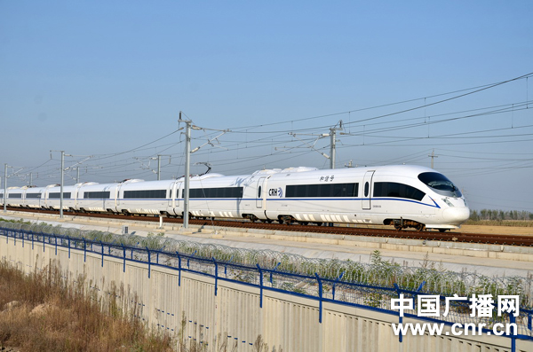 中国北车专供哈大高铁crh380b型高寒动车组开始试运行