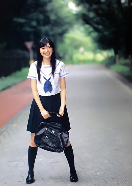 揭秘:日本女生水手是情趣服师干什么都校服v女生图片