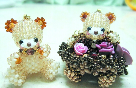 手工串珠白领打造动物小王国_资讯频道_凤凰网