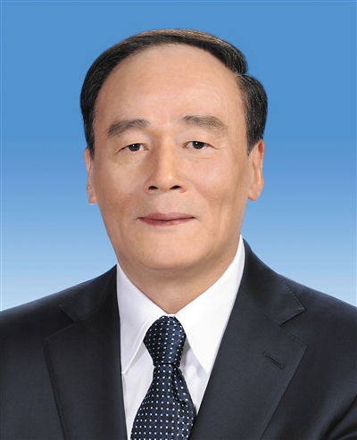 近平为中央军事委员会主席,范长龙、<em>许其亮</em>为