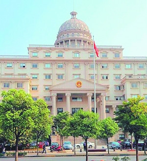 > 正文   原标题:苏锡常法院建筑频现"白宫 国会style"   常熟市人民