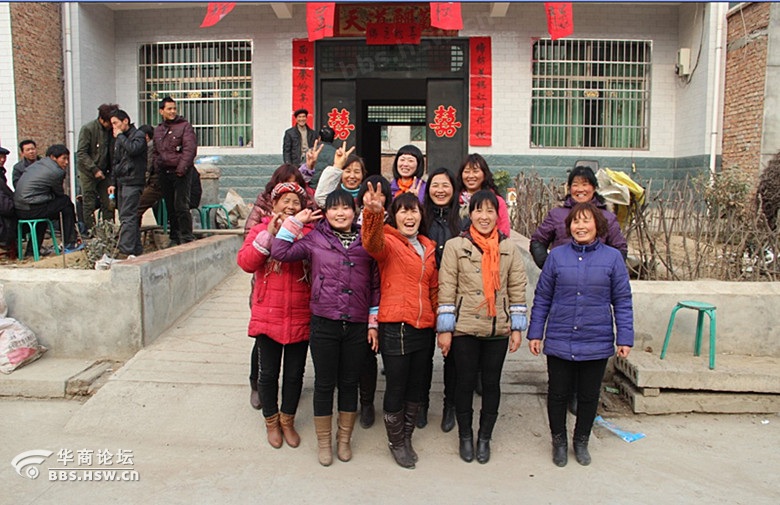 周至农村媳妇热舞引网友惊叹 谁说嫂嫂都是黄