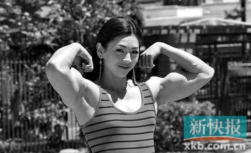 姑娘,力量训练不会让你们变成筋肉人