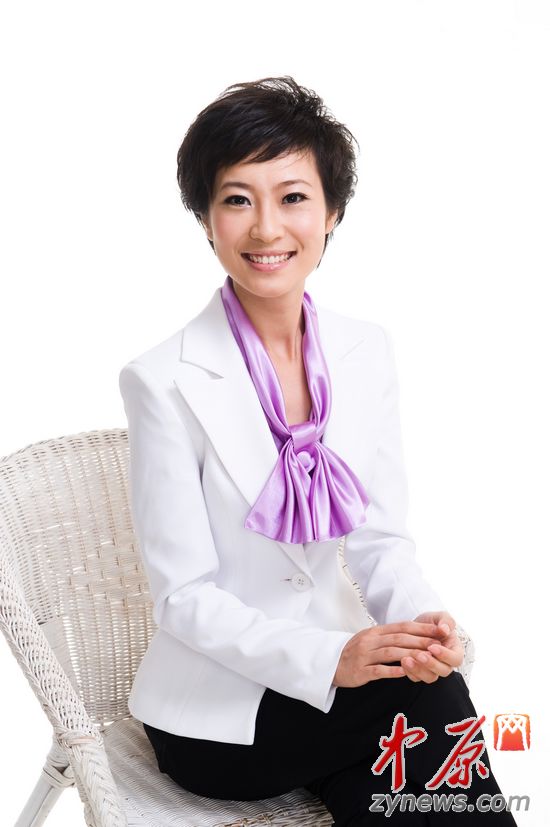 郑州电视台知名主持人米娜