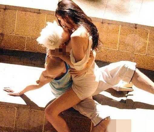 盘点2012年度重口味电影 血腥暴力兽性无所不包_资讯频道_凤凰网