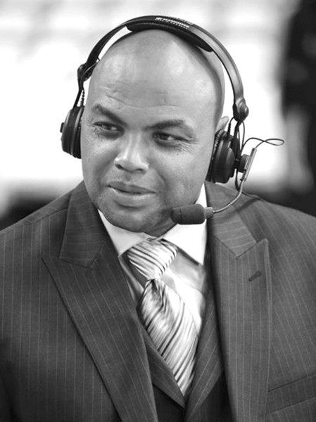 巴克利:湖人太老没戏