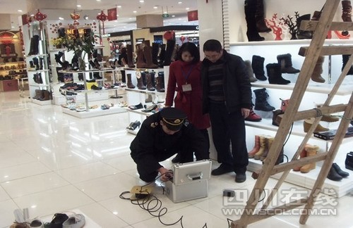 彭州开展节前大中型商场专项检查