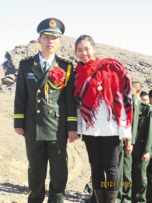 女研究生与边防战士喜结连理 戈壁见证甜蜜爱情