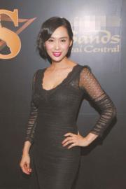 她离开至尊宝 还是性感女神