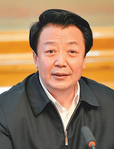 内蒙古党委书记王君:少吃一桌饭,多盖一间房