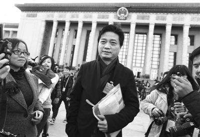 崔永元:做餐饮烟酒生意的朋友生意惨淡 但他们