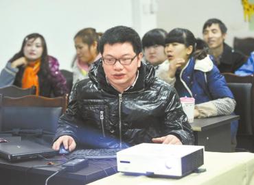 开发社区软件手机保姆管理鸡毛蒜皮