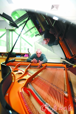 像造航母一样制作艺术钢琴