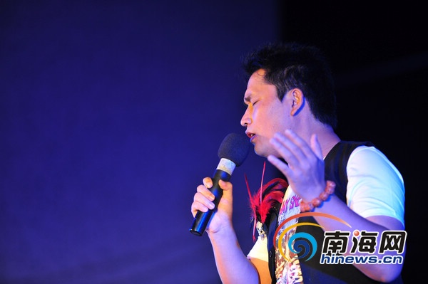 琼海石壁军坡原创音乐节:海南话歌曲助兴(图)