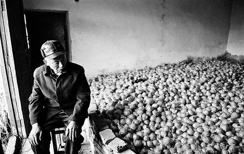 渝北统景镇中和村百万斤柑橘滞销果农发愁