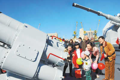 中国海军第十三批护航编队访问葡萄牙_资讯频道_凤凰网