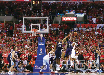 保罗绝杀瞬间。