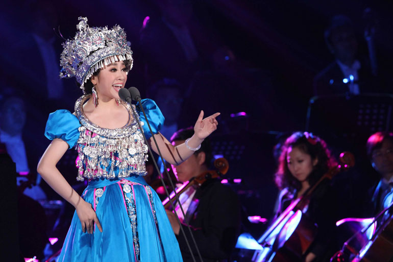 金婷婷青歌赛斩获第三名 声情并茂演绎中华女