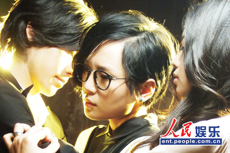 周笔畅新歌即登顶各大榜单 主打 密友 MV将上