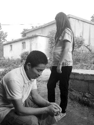 性侵15岁智障女孩 谁这么丧天良!