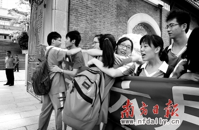 出国留学初中生成中考弃考主力