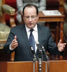 法总统奥朗德发表演讲 敦促日本改善与中韩关